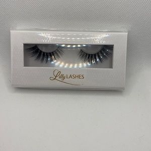 Brand New Lilly Lash